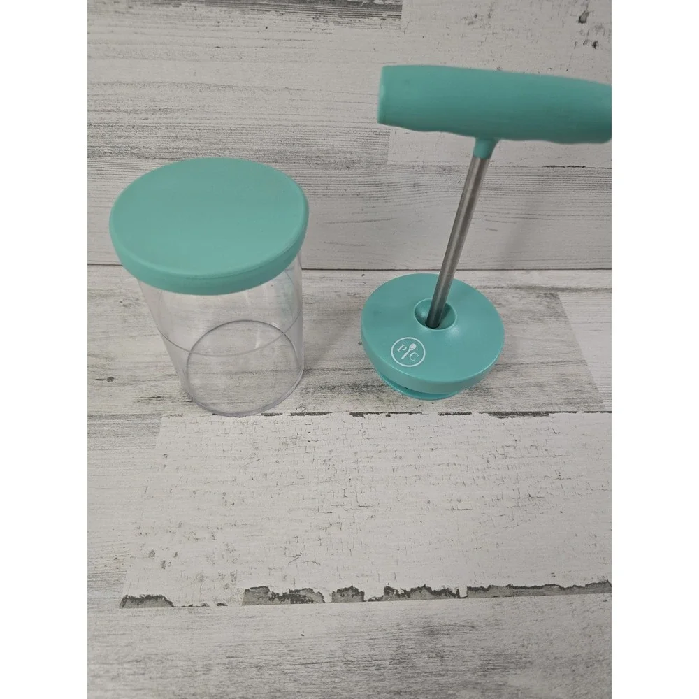 Pampered Chef Milk Frother 2610 Teal Turquoise Manual Coffee Foam Maker Pump